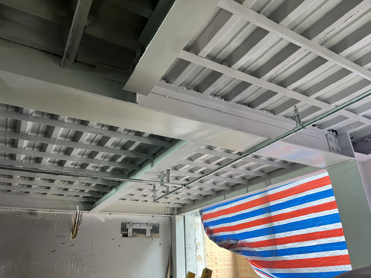 室內(nèi)新增鋼結(jié)構(gòu)夾層