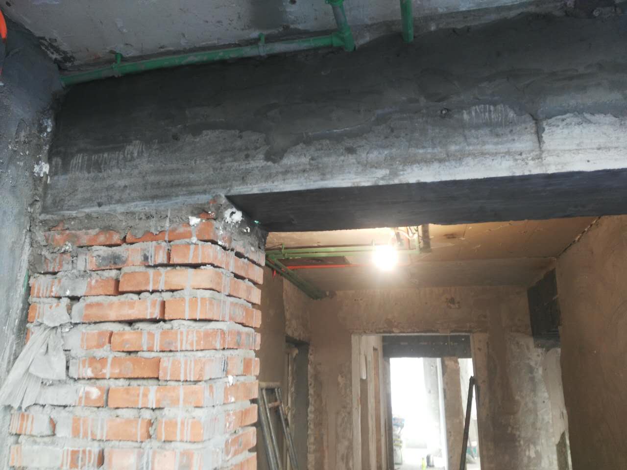 陽(yáng)臺(tái)窗下墻拆除恢復(fù)加固