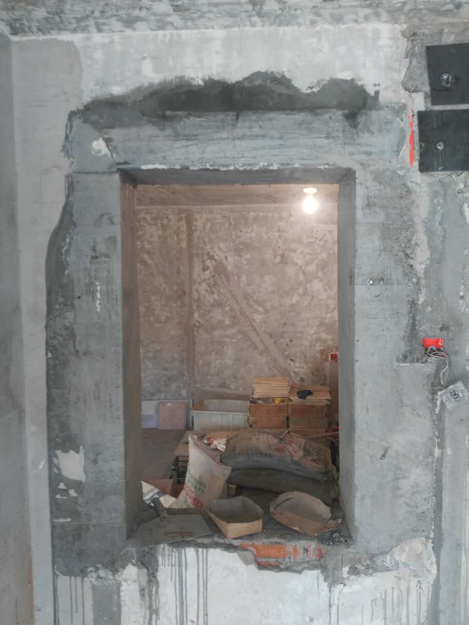 窗口上口提高過(guò)梁加固