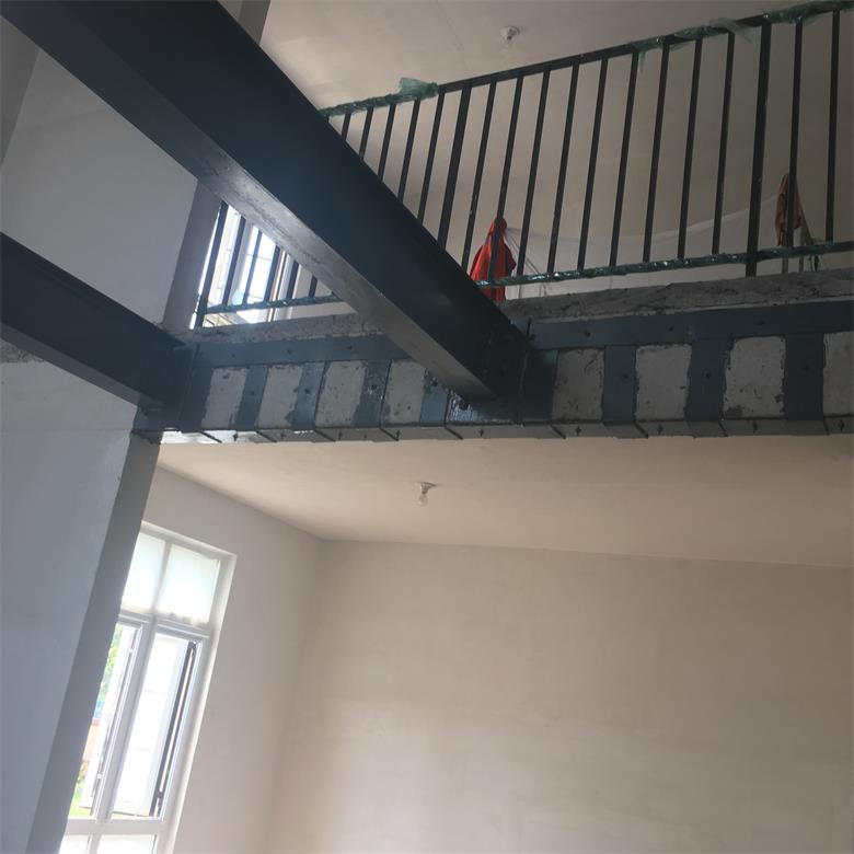 鋼結(jié)構(gòu)夾層